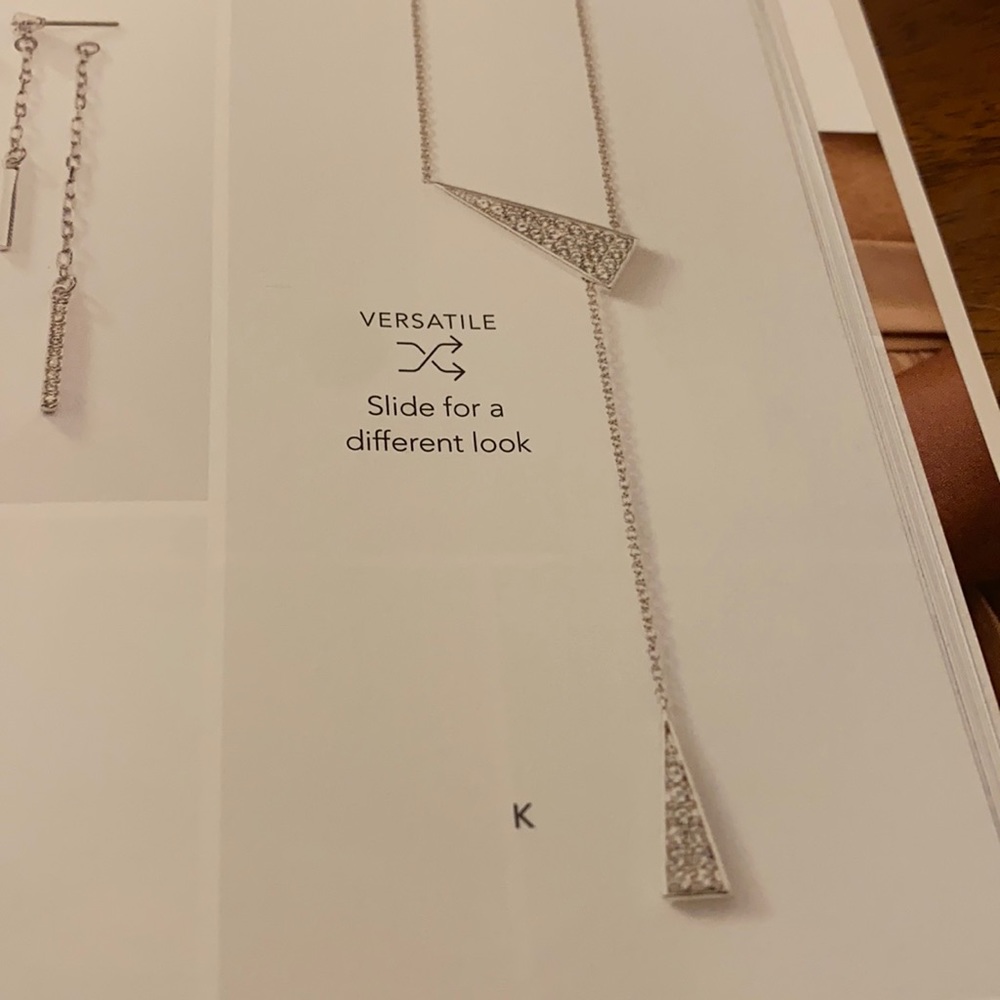 Point of view necklace